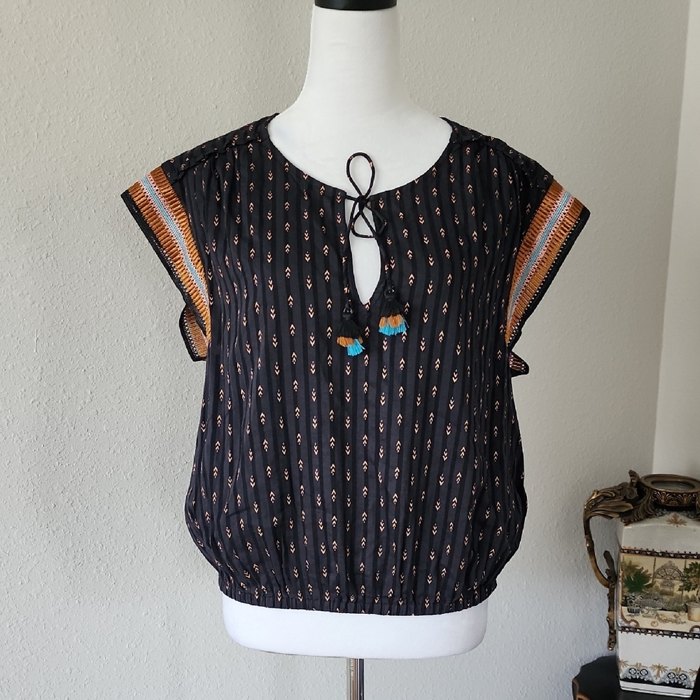 Anthropologie Dolan Black and Tan Tie Front Boxy Blouse